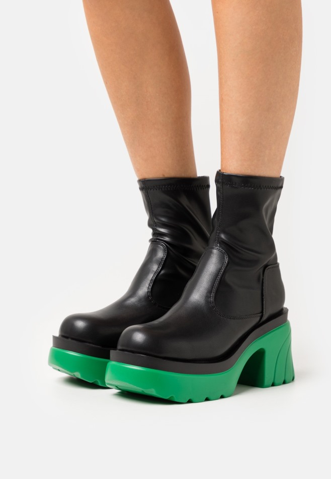 Gabour | Bottes à Plateforme Exclusives Rosso